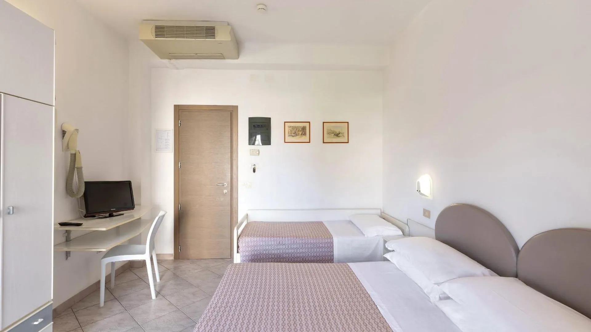 Hotel Sole Cattolica 3*,